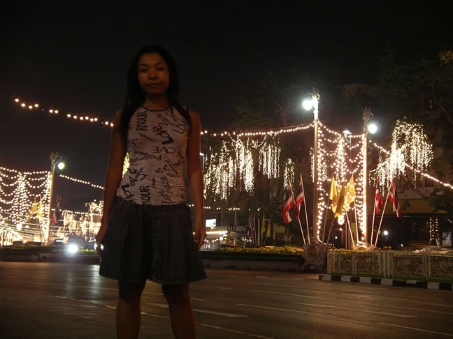 images/Bangkok-Xmas-Lights-5.jpg