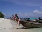 Koh-Malphai-Long-Boats.jpg (44kb)