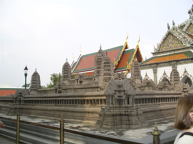 images/Grand_Palace_Burma_Myanmar_model_2.jpg