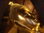 Wat-Pho-Giant-Reclining-Buddha-1.jpg (84kb)