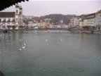 Luzern-river-1.jpg (37kb)