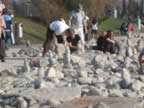 Zurich-city-Balanced-stones-1.jpg (6kb)