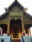 Wat-Pra-Singh-entrance.jpg (83kb)