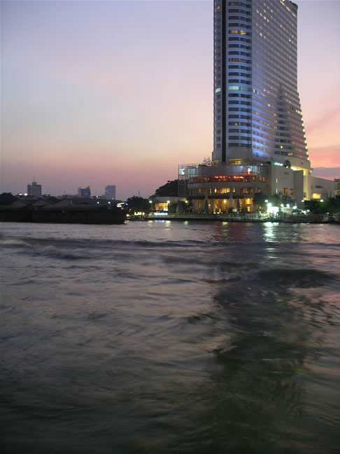 images/Chaophraya-River-view-1.jpg