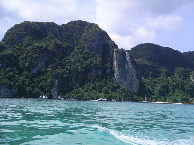 images/PhiPhi-Harbor.jpg