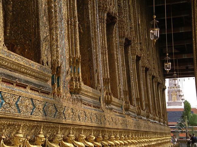 images/Grand_Palace_Emerald_Budda_Temple_6.jpg