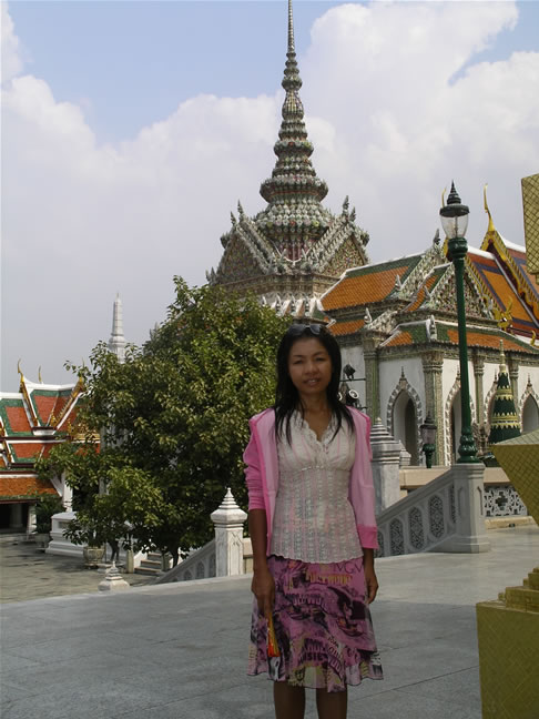 images/Grand_Palace_Phra_Wiharn_Yod_Sissy.jpg