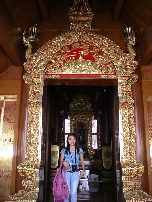 images/Doi-Suthep-Budda-pray-2.jpg