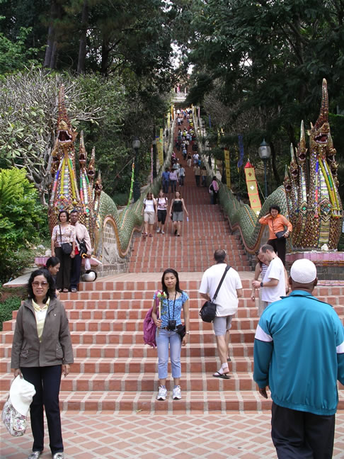 images/Doi-Suthep-Entrance-Sissy-1.jpg