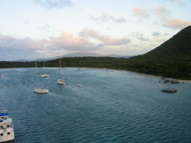 images/400-BVI-top-of-mast-9.jpg