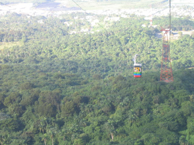 images/200-Puerto-Plata-MtIsabledeTorres-Cable-Car-4.jpg