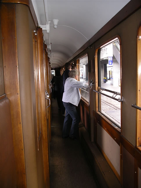 images/Coach-2nd-class.jpg