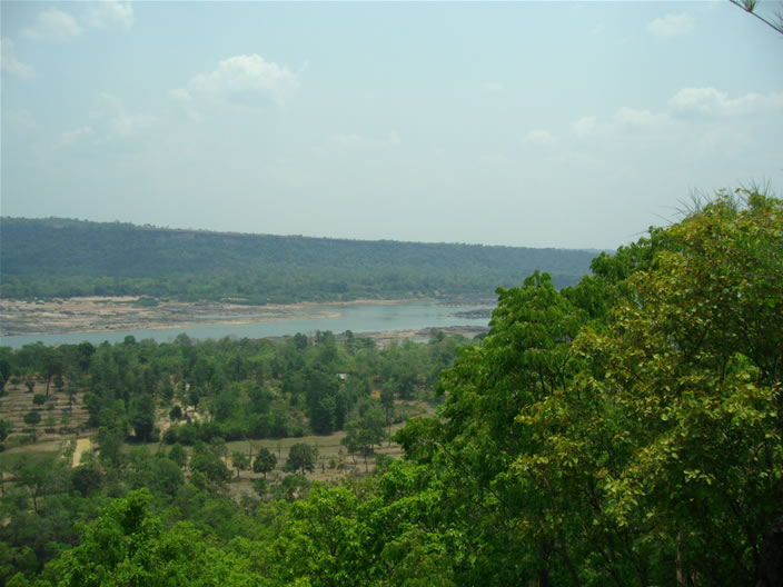 images/Pha-Taem-Park-Mekong-River-3.jpg