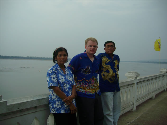 images/Mukdaha-Mekong-Alex-Sissy-Parents.jpg