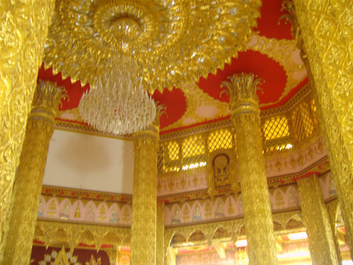 images/Phanamyon-inside-level3-ceiling.jpg