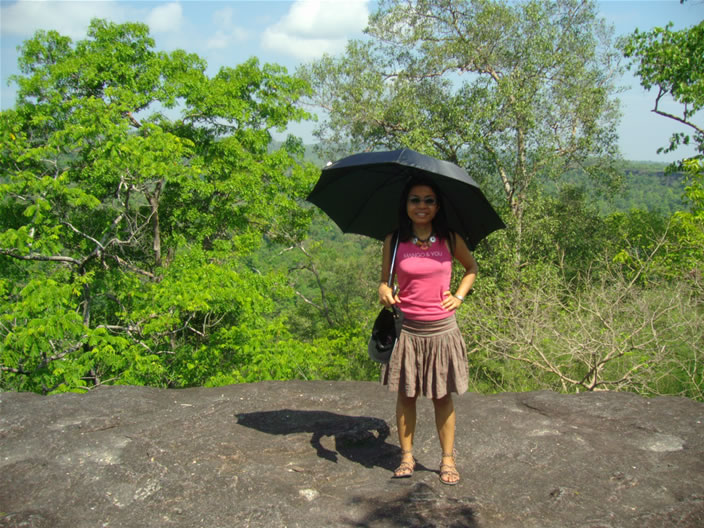 images/Phu-Pha-Theob-Park-Shade-Lady.jpg