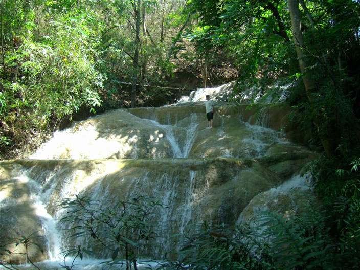 images/Sri-Sang-Wan-Waterfall-Park-Alex.jpg